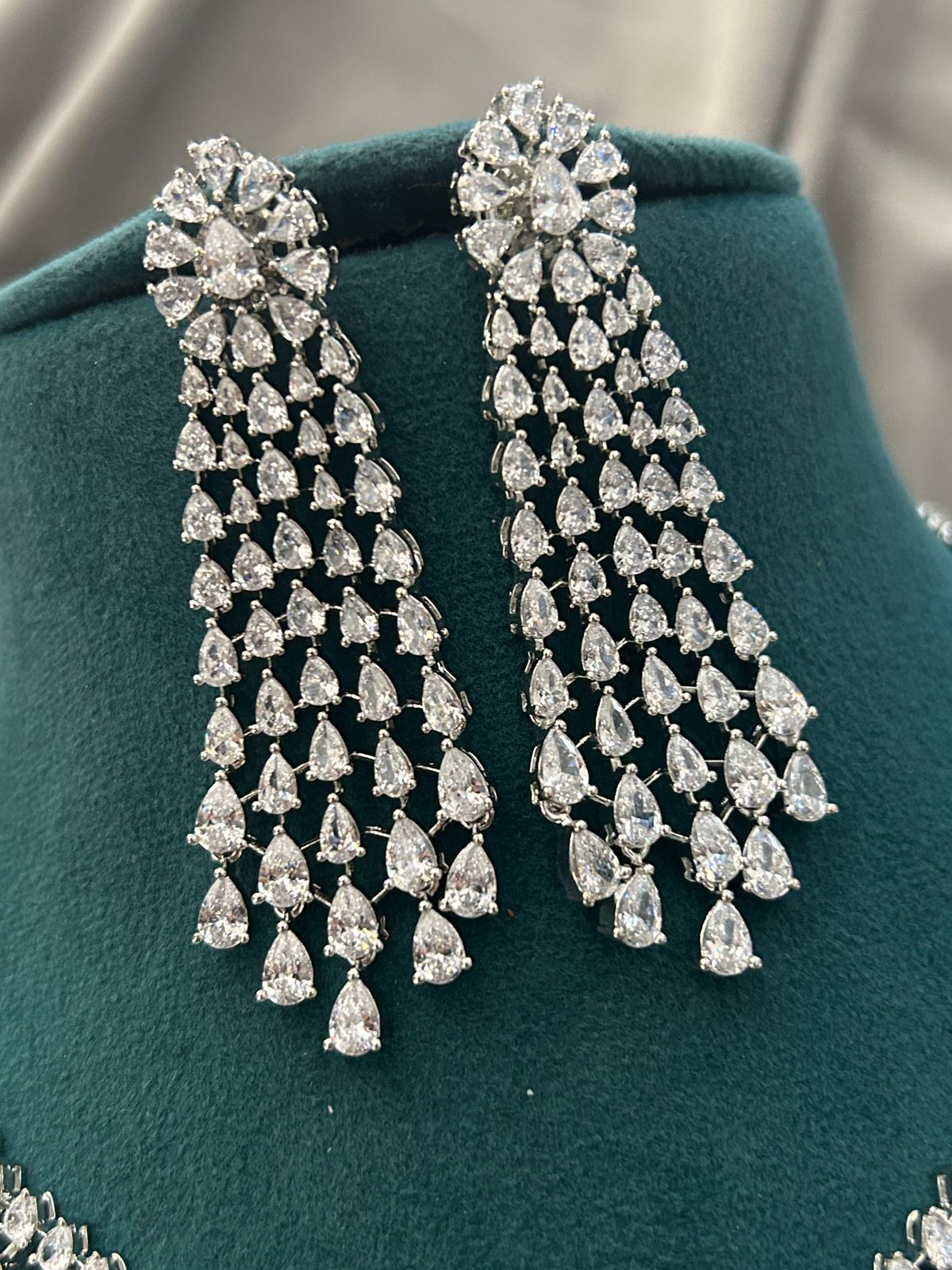 Glamorous Diamond Waterfall Necklace Set